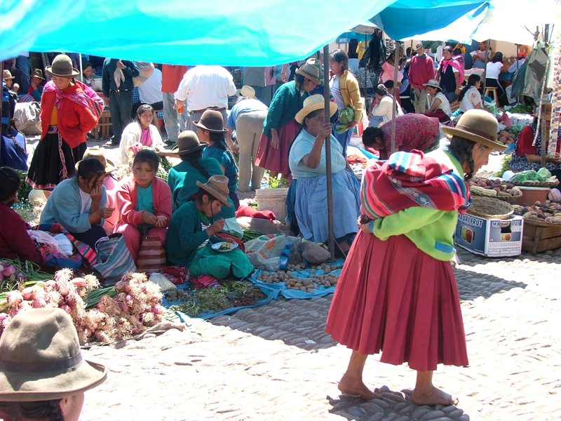 Mercato tradizionale a Pisac - Peru